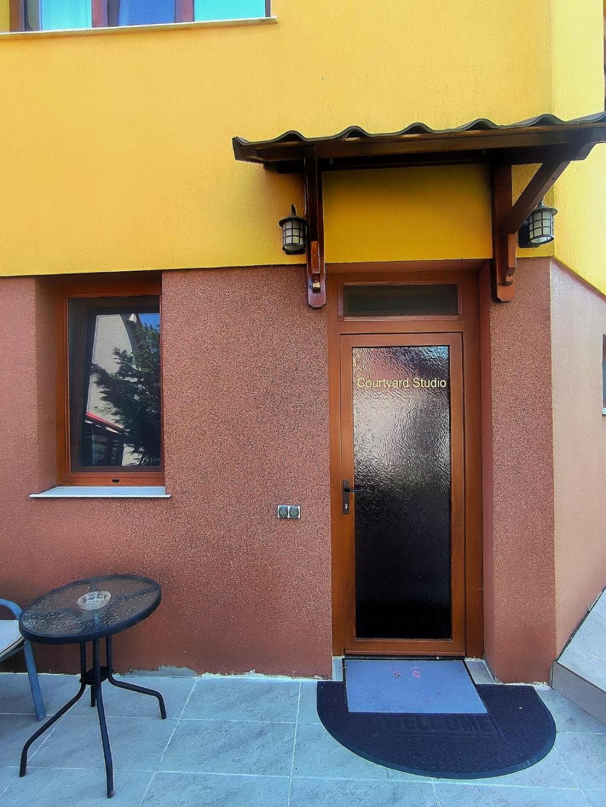 Courtyard Studio Gran Varadino Esterno foto